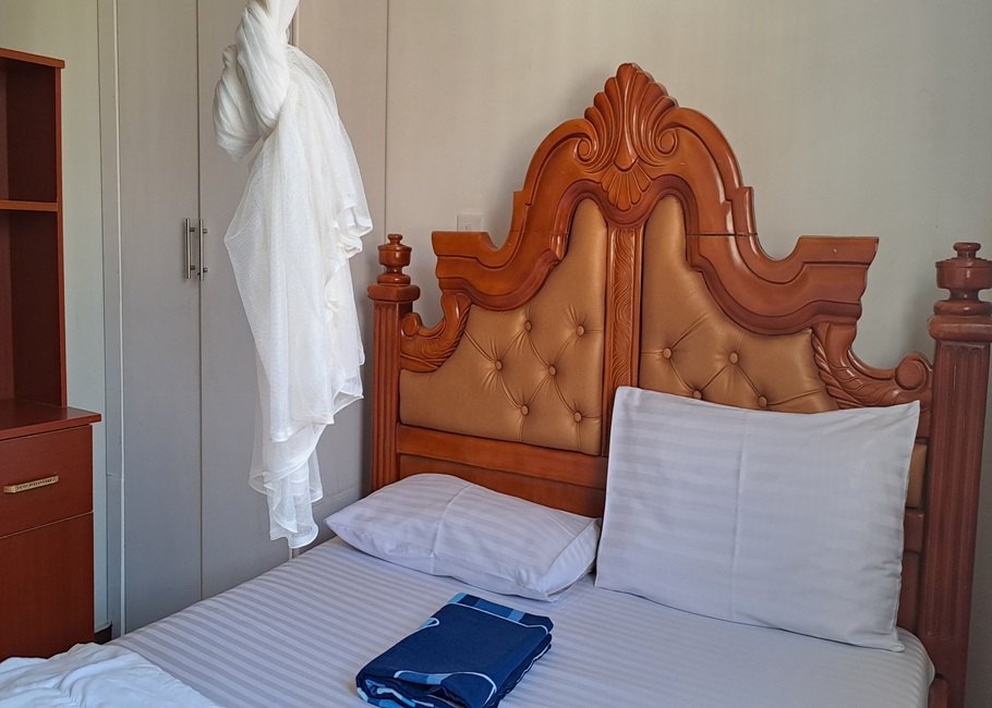 Furnished Rooms